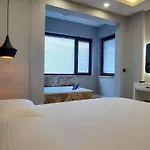アパートホテル Arya Deluxe *