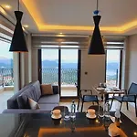 Arya Deluxe Aparthotel *