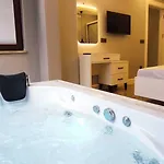 Arya Deluxe Aparthotel Kaş
