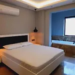 Aparthotel Arya Deluxe *