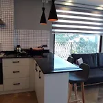 Arya Deluxe *