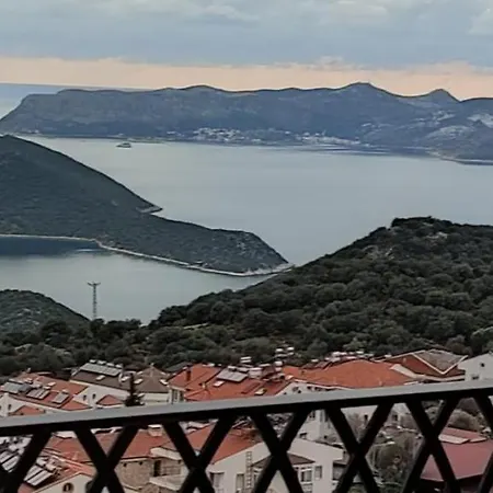 Arya Deluxe Apart Otel Kaş