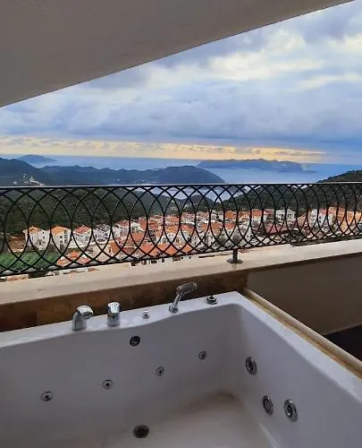 Aparthotel Arya Deluxe *