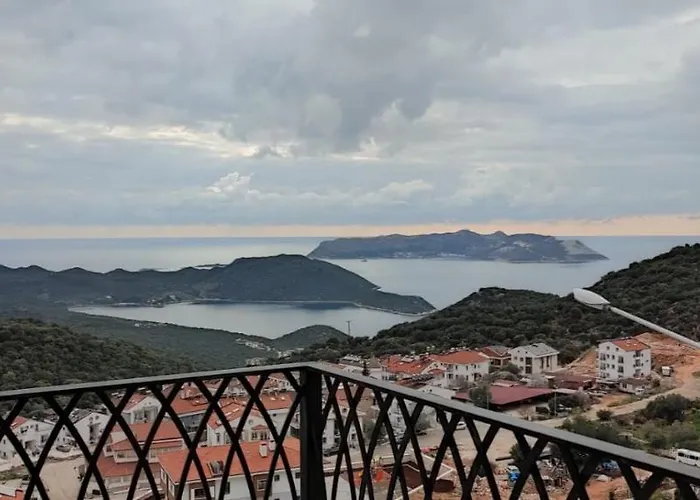 Arya Deluxe Aparthotel