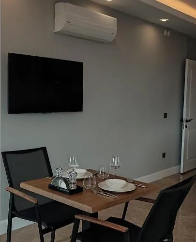 Arya Deluxe Aparthotel