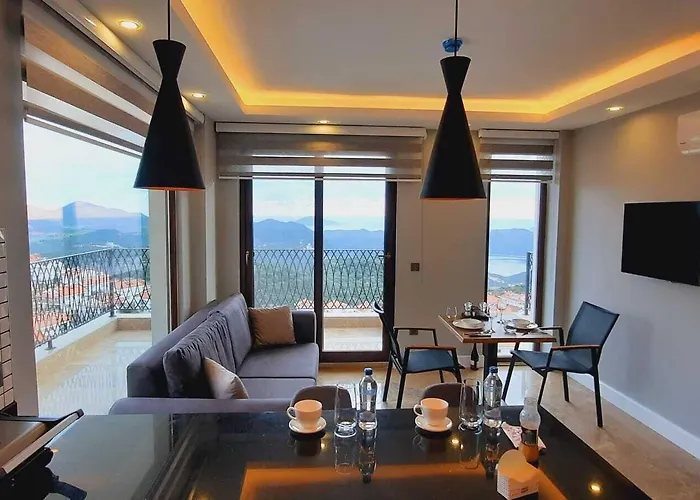 Arya Deluxe Aparthotel *